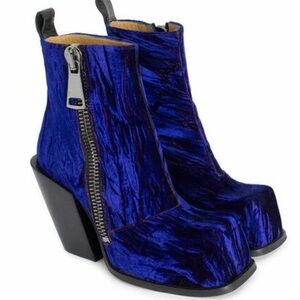 JOHN FLEUVOG Dietrich Blue Velvet Ankle Boots 7 NEW